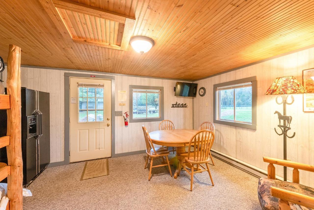 Spur Of The Moment Ranch Mountain Exterior foto