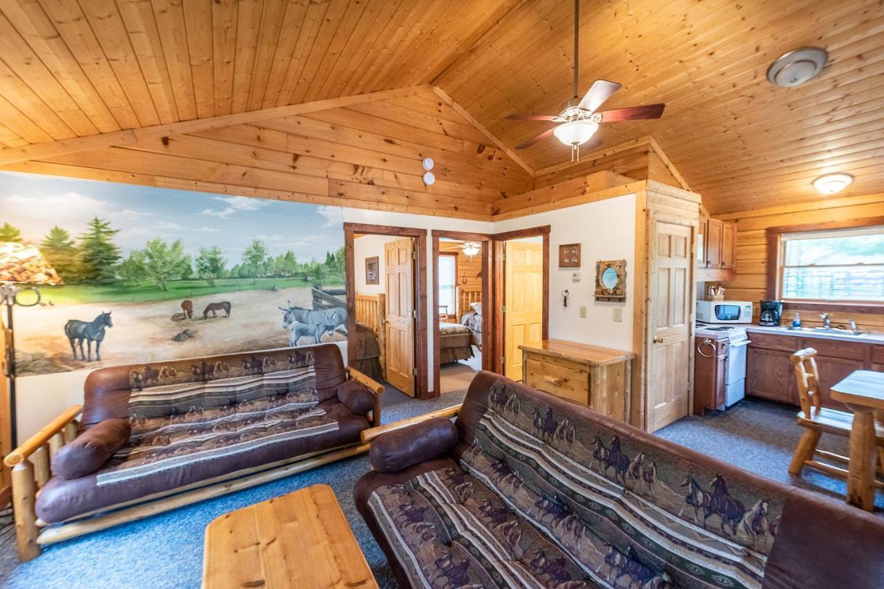 Spur Of The Moment Ranch Mountain Exterior foto