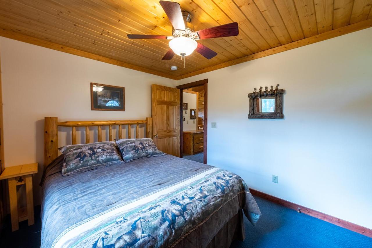 Spur Of The Moment Ranch Mountain Exterior foto